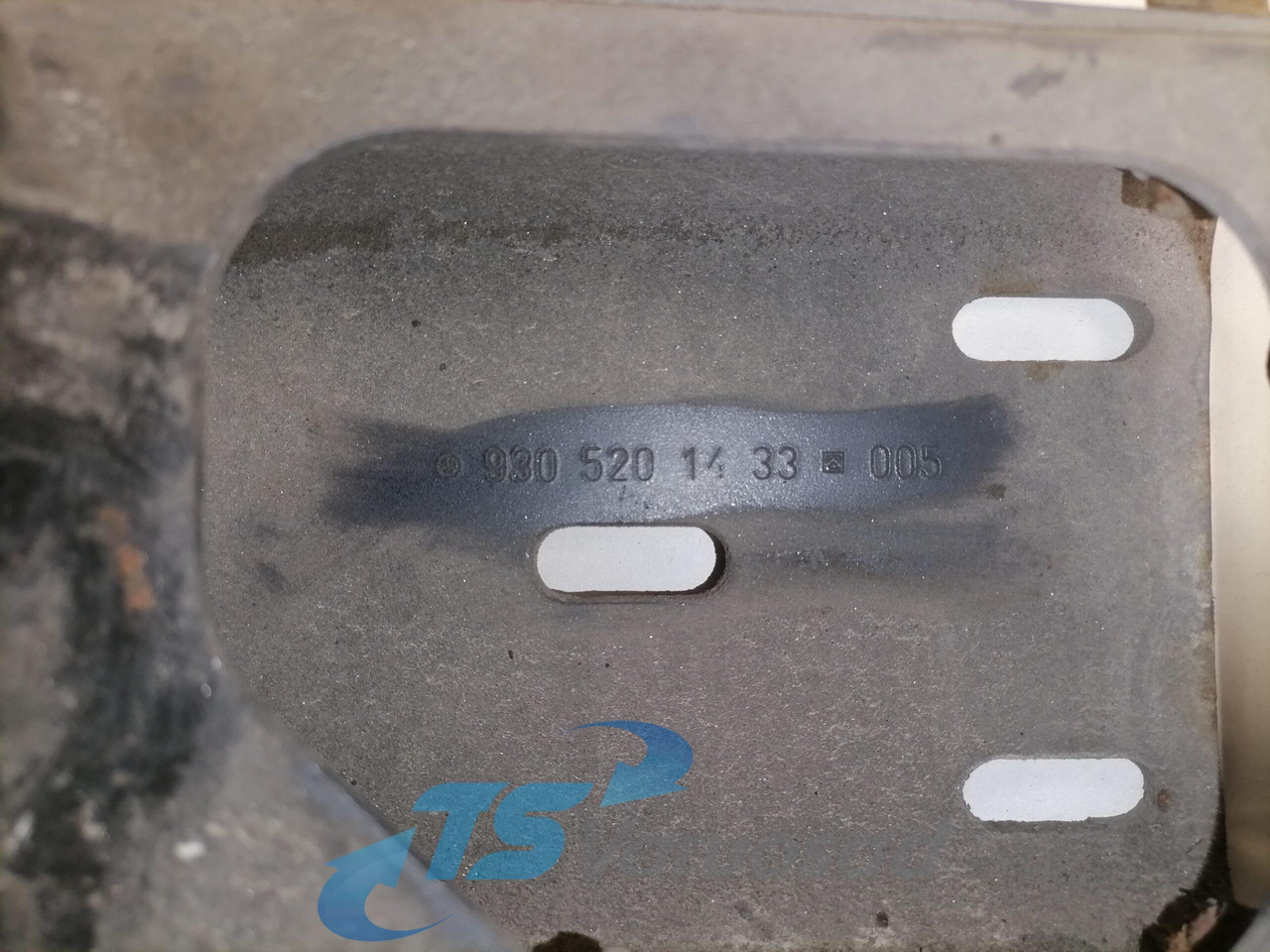 Mercedes-Benz Astmelaua kandur A9305201433 - Footstep for Truck: picture 2 Mercedes-Benz Astmelaua kandur A9305201433 - Footstep for Truck: picture 2