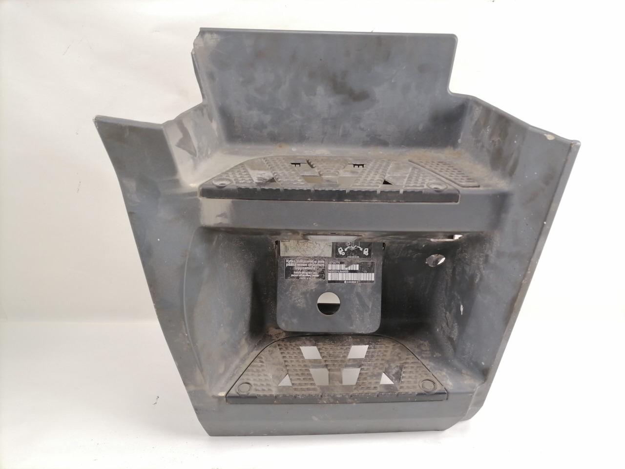 Mercedes-Benz Boarding step unit A9606662103 - Footstep for Truck: picture 2 Mercedes-Benz Boarding step unit A9606662103 - Footstep for Truck: picture 2