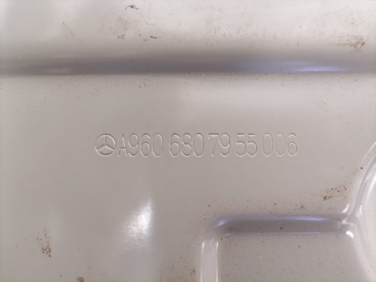 Mercedes-Benz Salongi kronstein A9606807955 - Universal part for Truck: picture 2 Mercedes-Benz Salongi kronstein A9606807955 - Universal part for Truck: picture 2