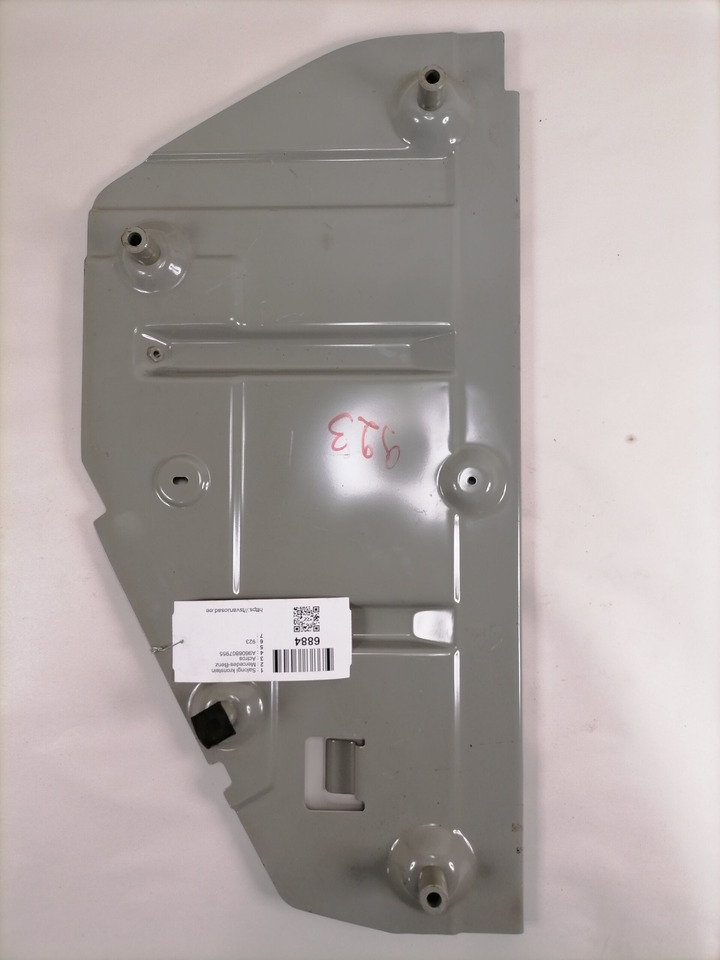 Mercedes-Benz Salongi kronstein A9606807955 - Universal part for Truck: picture 3 Mercedes-Benz Salongi kronstein A9606807955 - Universal part for Truck: picture 3