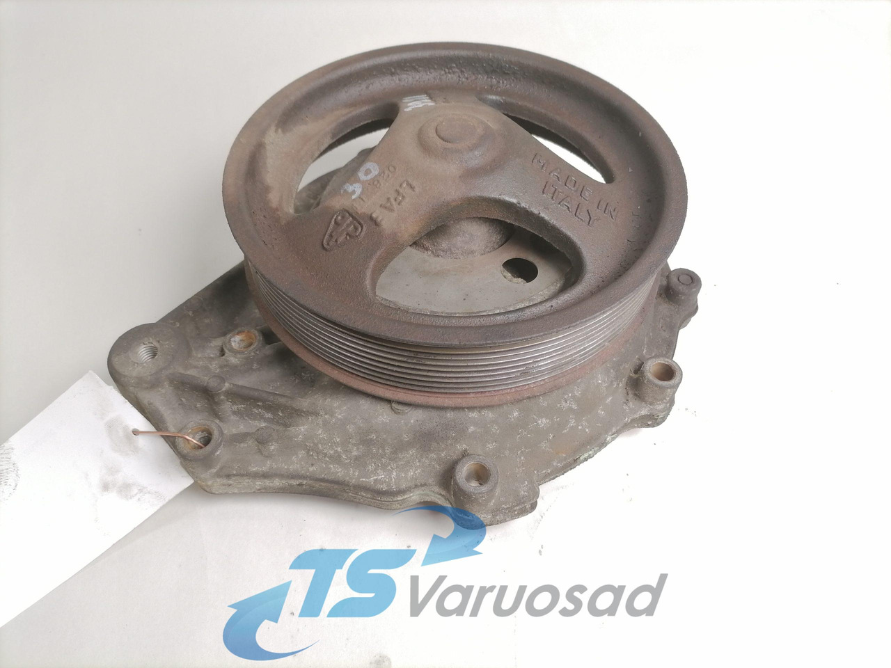 Scania Cooling pump 295181 - Universal part for Truck: picture 1 Scania Cooling pump 295181 - Universal part for Truck: picture 1