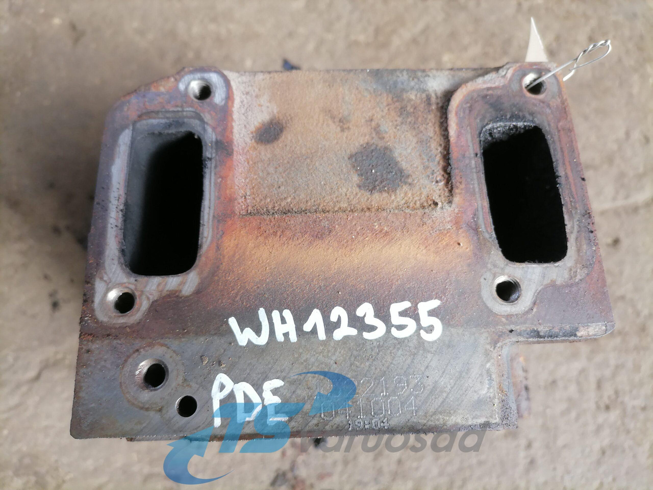 Scania Cylinder head 1522193 - Cylinder head for Truck: picture 3 Scania Cylinder head 1522193 - Cylinder head for Truck: picture 3
