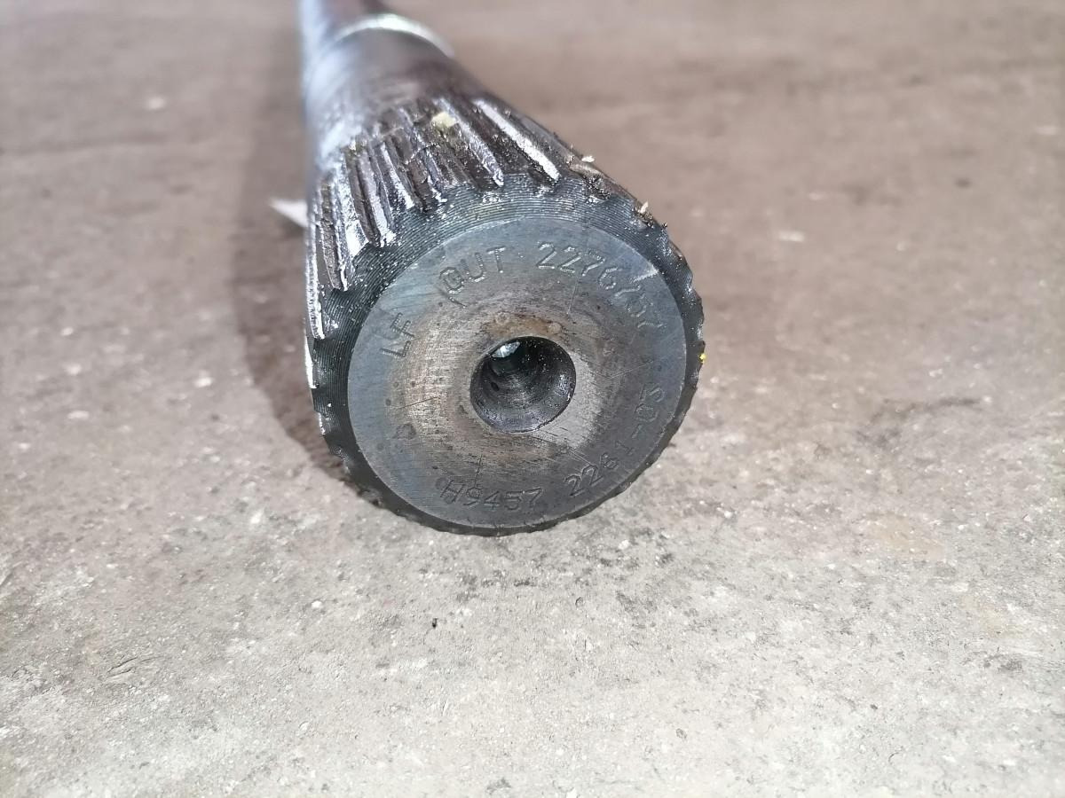 Scania Drive shaft 2276757 - Drive shaft for Truck: picture 3 Scania Drive shaft 2276757 - Drive shaft for Truck: picture 3