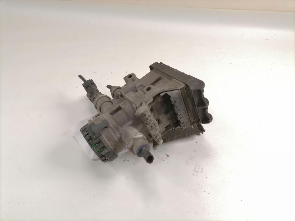 Scania EBS brake valve 2653379 - Brake valve for Truck: picture 2 Scania EBS brake valve 2653379 - Brake valve for Truck: picture 2