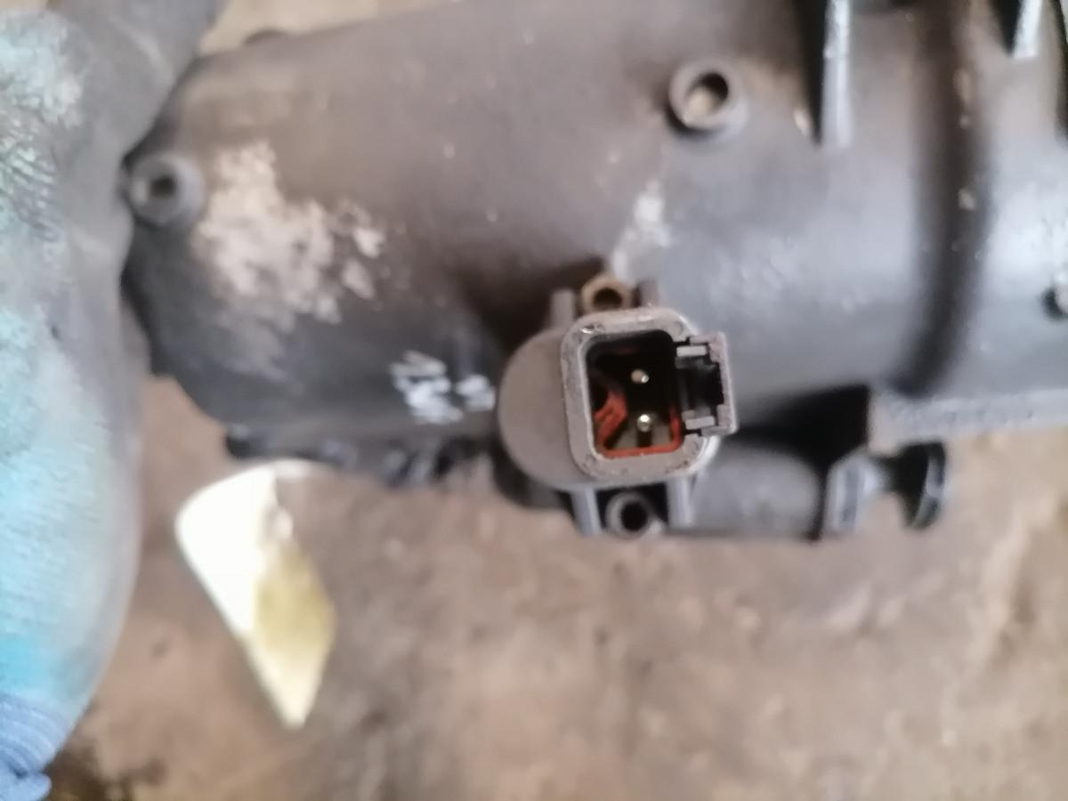 Scania Fuel filter unit 2060083 - Fuel filter for Truck: picture 3 Scania Fuel filter unit 2060083 - Fuel filter for Truck: picture 3