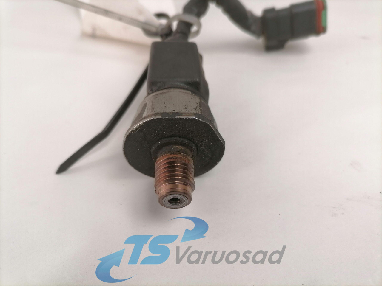 Scania Fuel sensor 1760323 - Fuel system for Truck: picture 3 Scania Fuel sensor 1760323 - Fuel system for Truck: picture 3