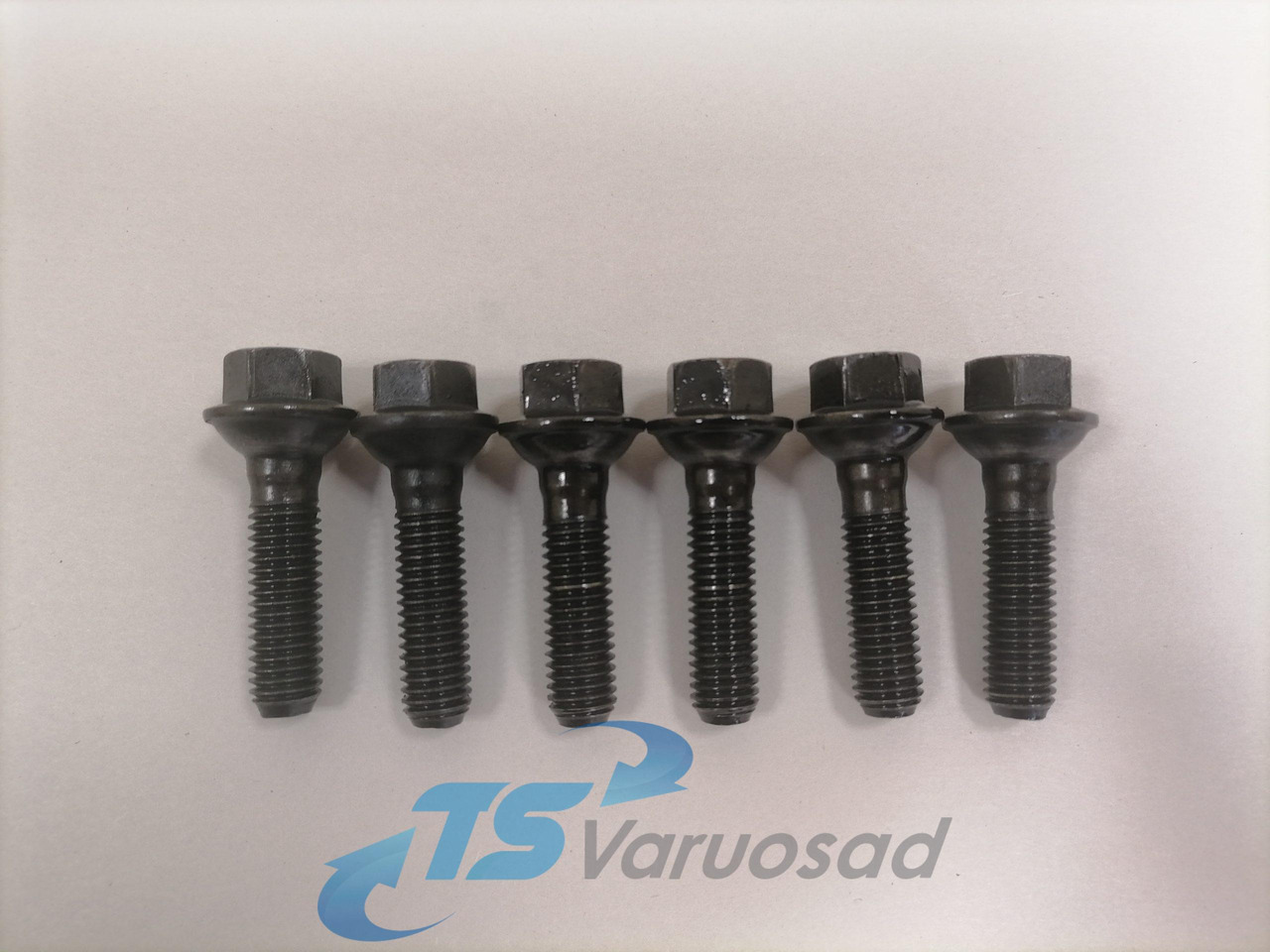 Scania Injector screw 1372358 - Fuel pump for Truck: picture 1 Scania Injector screw 1372358 - Fuel pump for Truck: picture 1