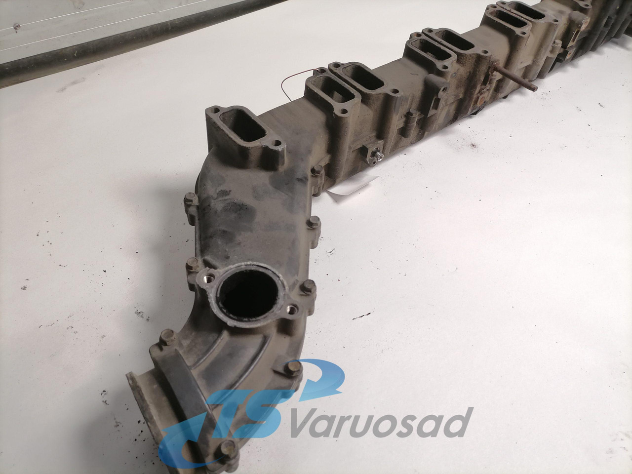 Intake manifold for Truck Scania Intake mainfold 1893329: picture 10 Intake manifold for Truck Scania Intake mainfold 1893329: picture 10