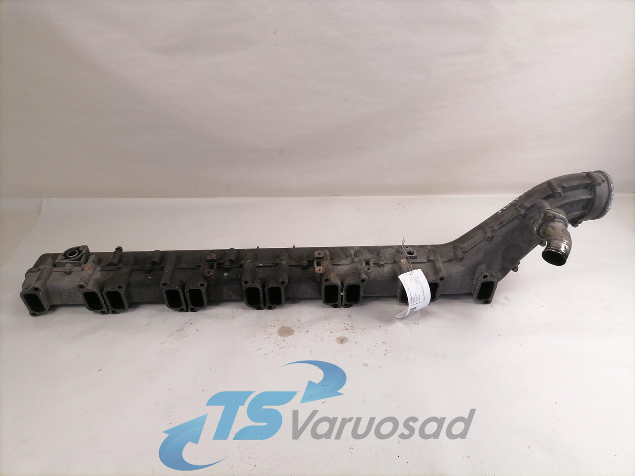 Scania Intake mainfold 1893329 - Intake manifold for Truck: picture 5 Scania Intake mainfold 1893329 - Intake manifold for Truck: picture 5