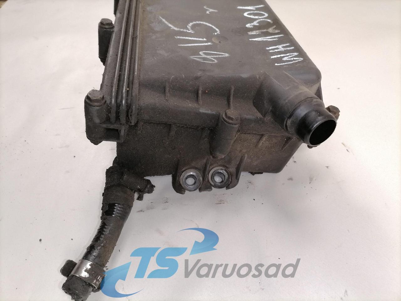 Scania Karterituulutusfiltri korpus 1543778 - Crankcase for Truck: picture 4 Scania Karterituulutusfiltri korpus 1543778 - Crankcase for Truck: picture 4