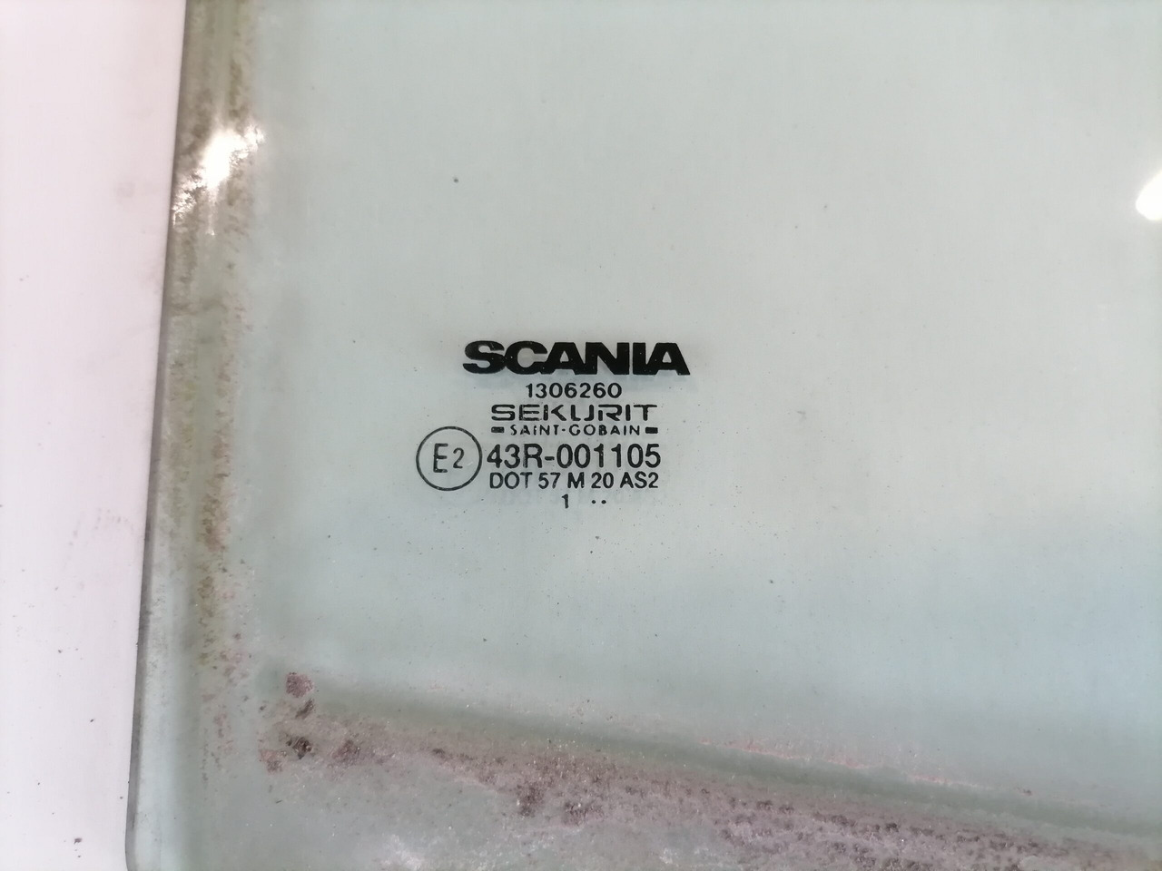 Scania Küljeklaas, parem 1306260 - Window and parts for Truck: picture 3 Scania Küljeklaas, parem 1306260 - Window and parts for Truck: picture 3