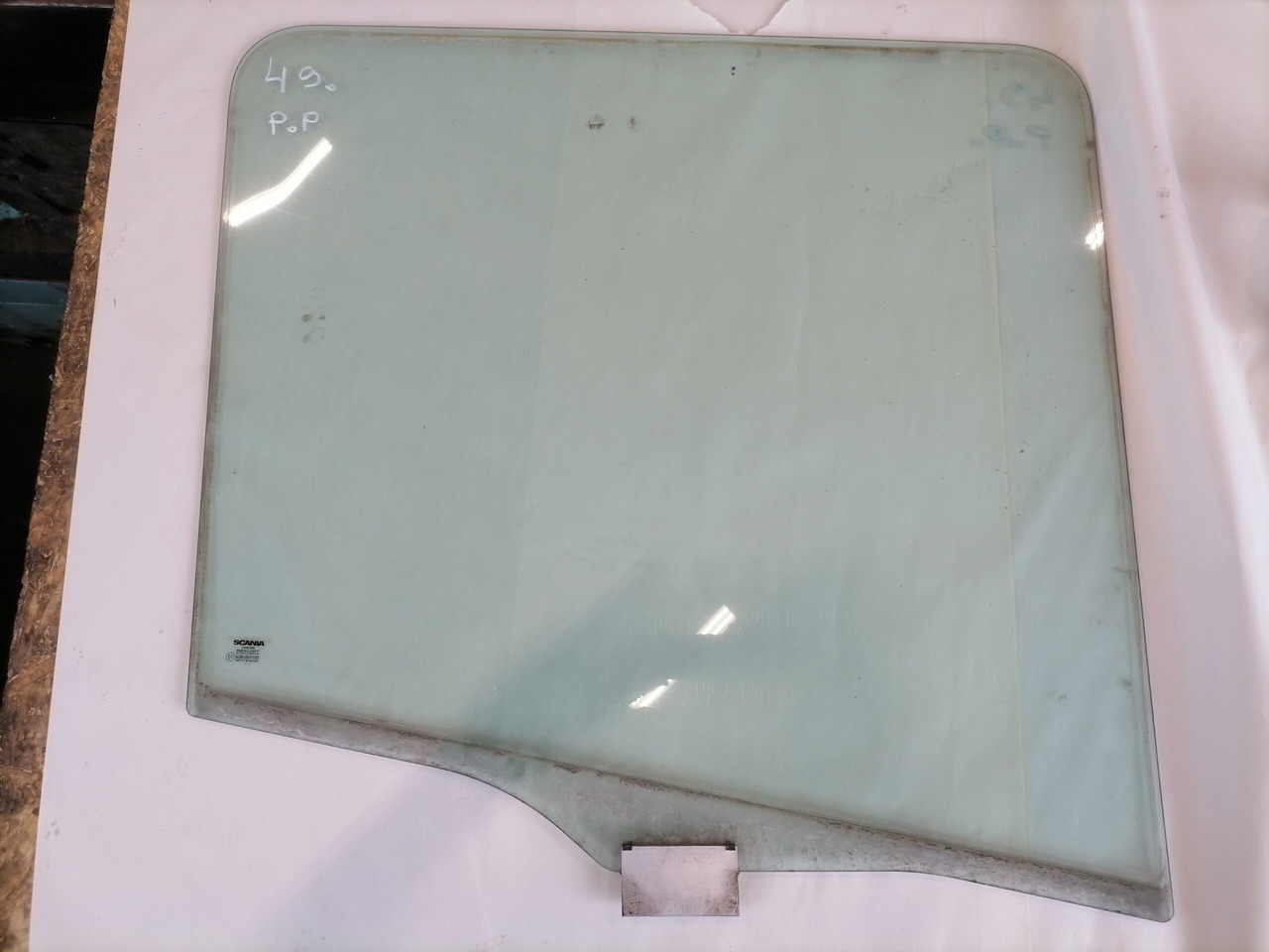 Scania Küljeklaas, parem 1306260 - Window and parts for Truck: picture 2 Scania Küljeklaas, parem 1306260 - Window and parts for Truck: picture 2