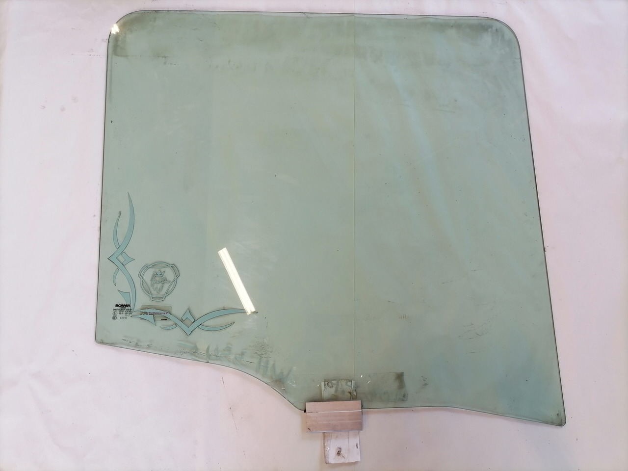 Scania Küljeklaas, parem 1306260 - Window and parts for Truck: picture 2 Scania Küljeklaas, parem 1306260 - Window and parts for Truck: picture 2