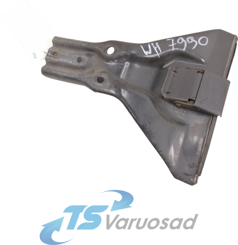Scania Mudguard bracket 1377439 - Universal part for Truck: picture 1 Scania Mudguard bracket 1377439 - Universal part for Truck: picture 1