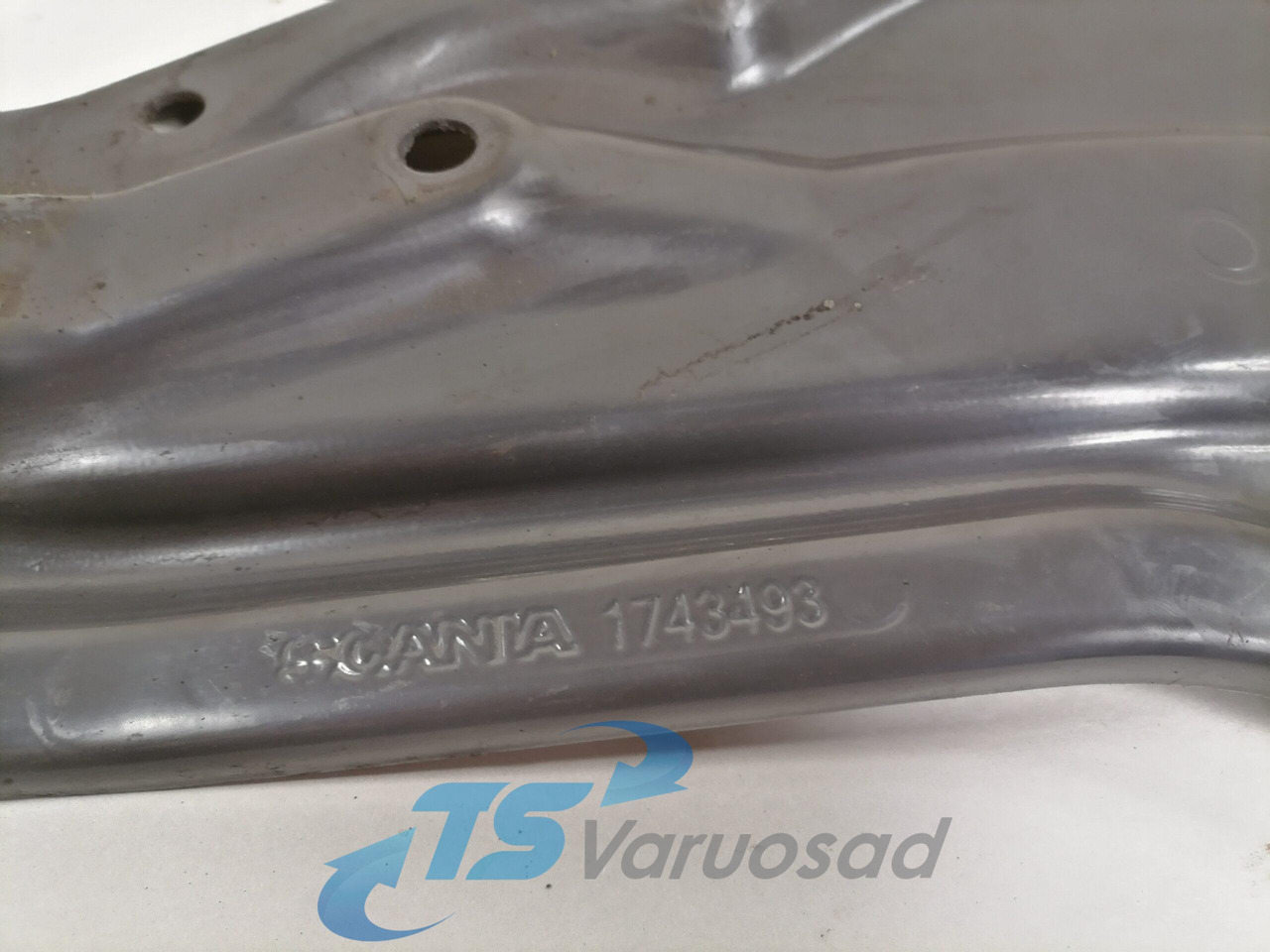 Scania Mudguard bracket 1743493 - Universal part for Truck: picture 4 Scania Mudguard bracket 1743493 - Universal part for Truck: picture 4