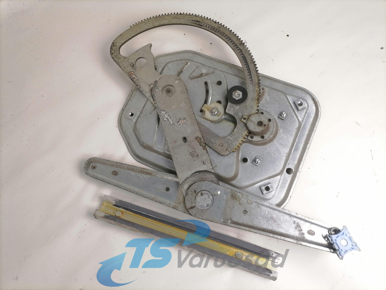 Scania Side window lifting mechanism 2572351 - Window and parts for Truck: picture 1 Scania Side window lifting mechanism 2572351 - Window and parts for Truck: picture 1
