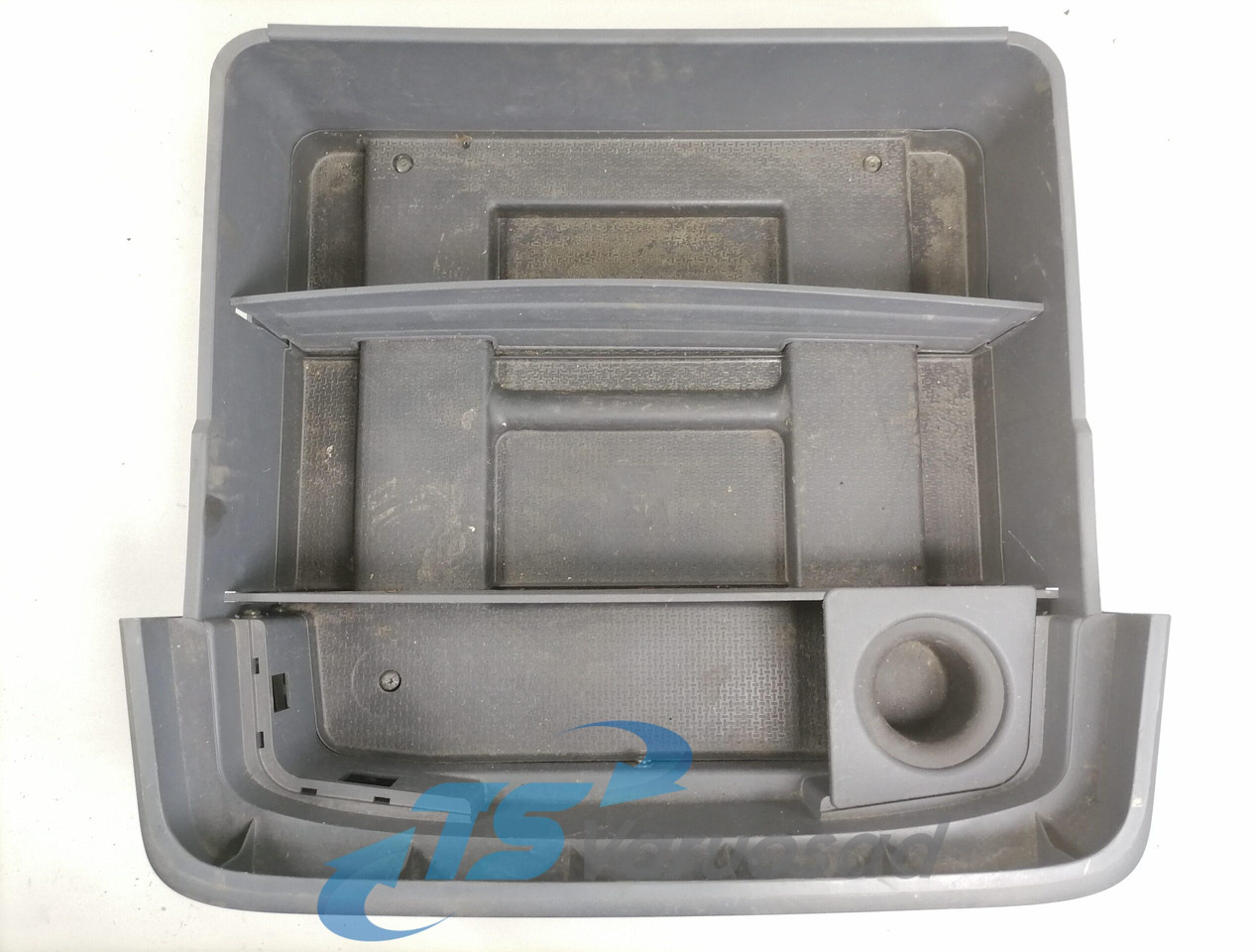 Scania Tool box 2145565 - Universal part for Truck: picture 1 Scania Tool box 2145565 - Universal part for Truck: picture 1