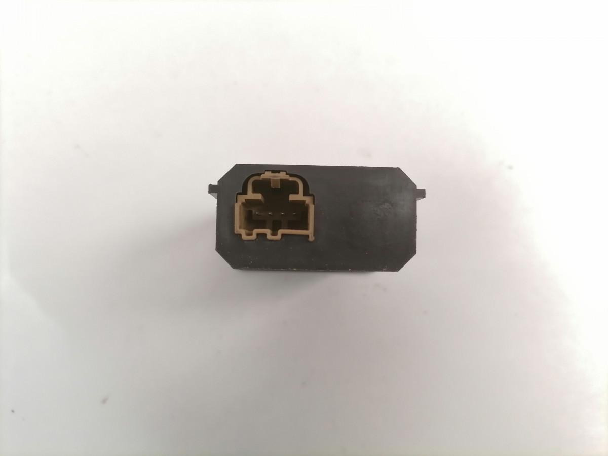 Scania USB pistiku paneel 2554704 - Electrical system for Truck: picture 4 Scania USB pistiku paneel 2554704 - Electrical system for Truck: picture 4