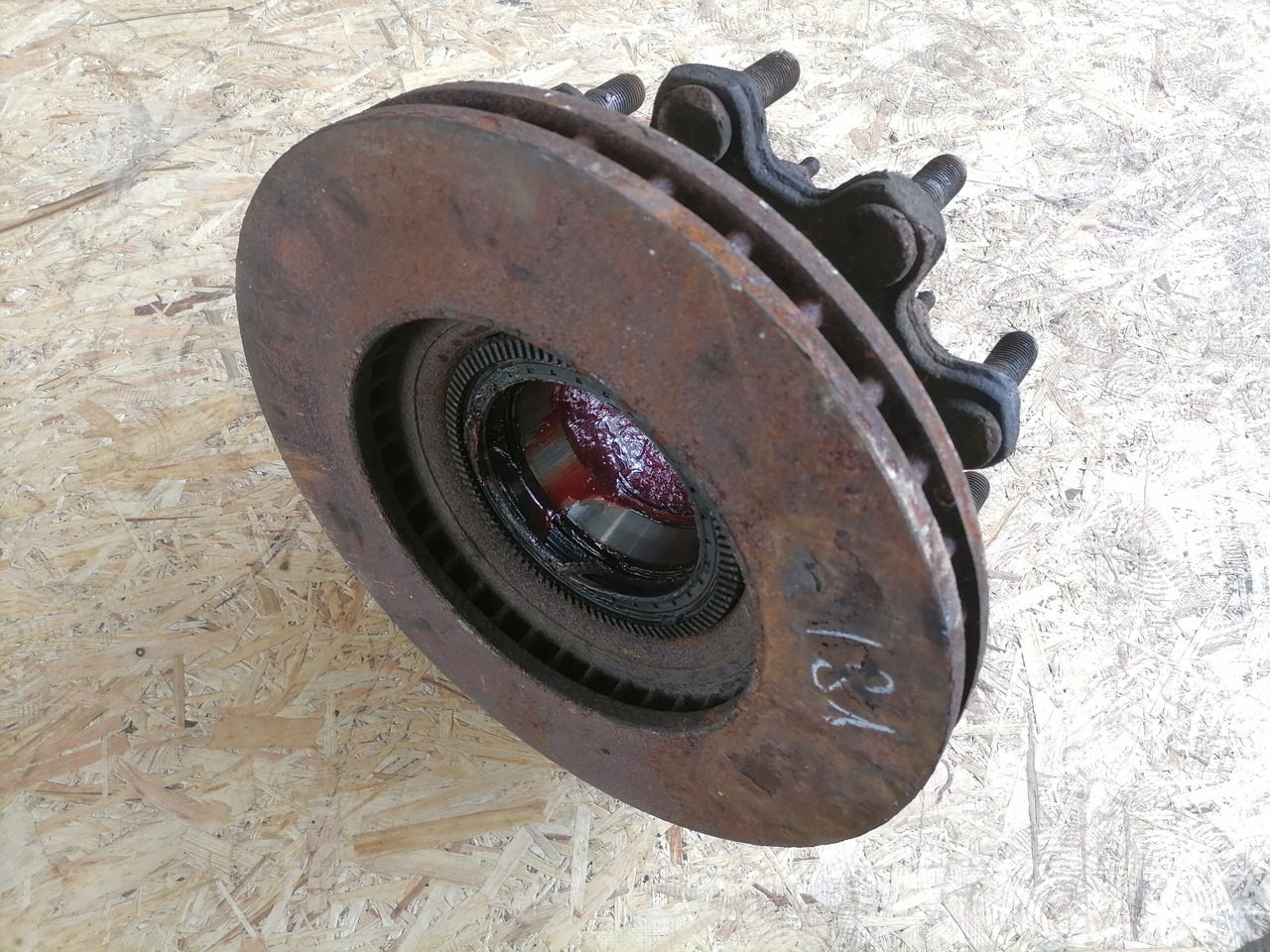 Scania Wheel hub 2290542 - Universal part for Truck: picture 2 Scania Wheel hub 2290542 - Universal part for Truck: picture 2