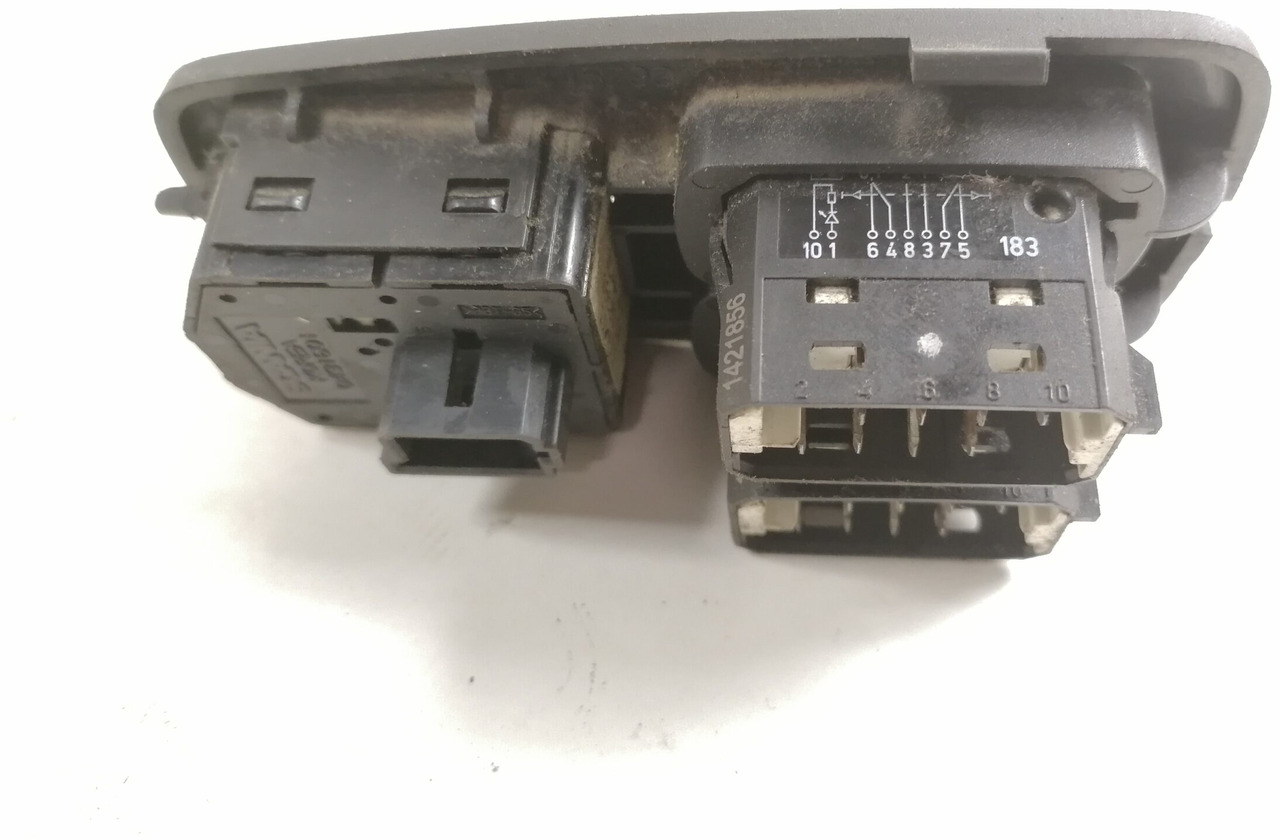 Scania switch 1863514 - Cab for Truck: picture 5 Scania switch 1863514 - Cab for Truck: picture 5