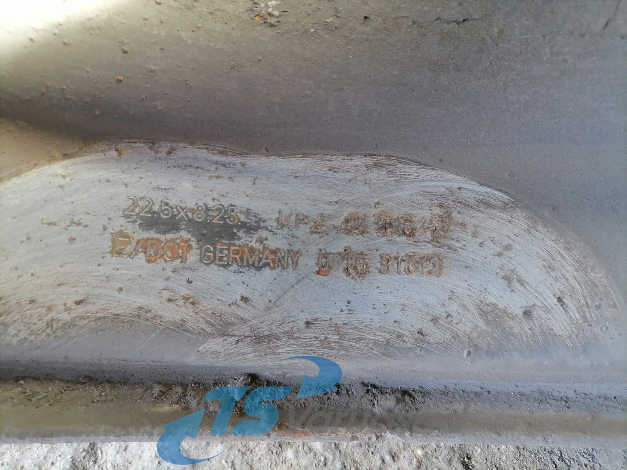 Universaalne Velg 22.5x8.25 225x825 - Wheels and tires for Truck: picture 4 Universaalne Velg 22.5x8.25 225x825 - Wheels and tires for Truck: picture 4