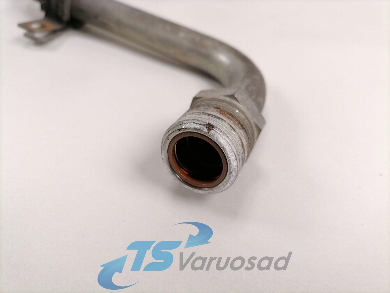 Volvo A/C pipe 20752895 - Heating/ Ventilation for Truck: picture 4 Volvo A/C pipe 20752895 - Heating/ Ventilation for Truck: picture 4