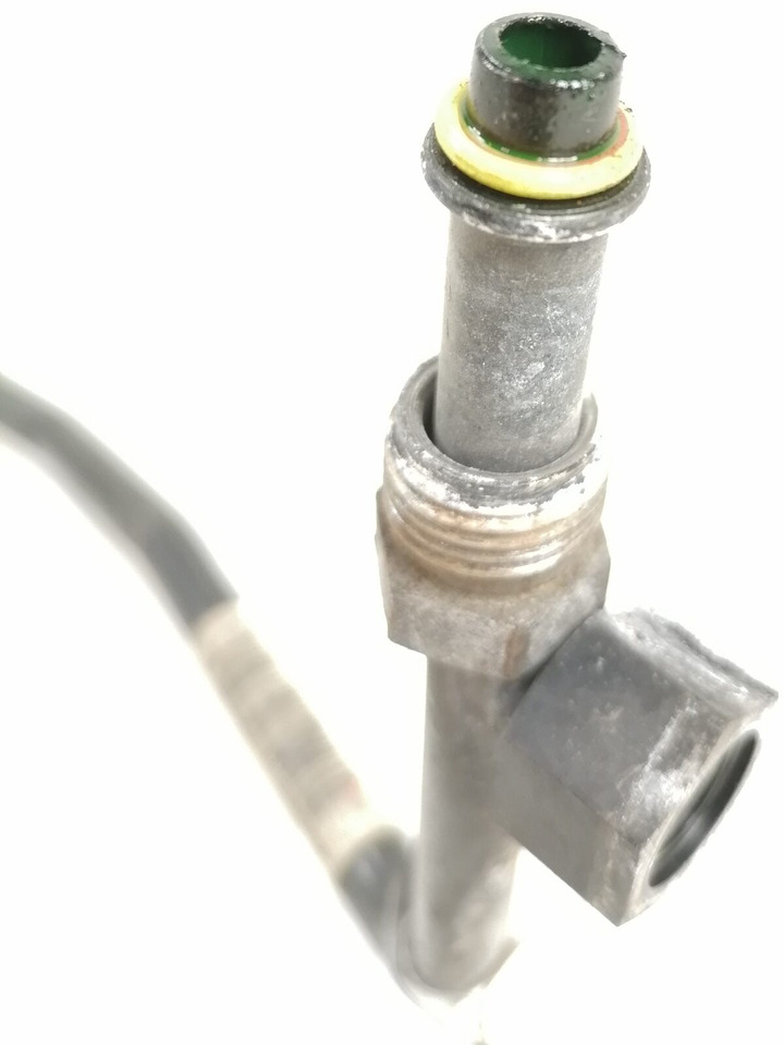 Volvo A/C pipe 21067215 - Heating/ Ventilation for Truck: picture 2 Volvo A/C pipe 21067215 - Heating/ Ventilation for Truck: picture 2