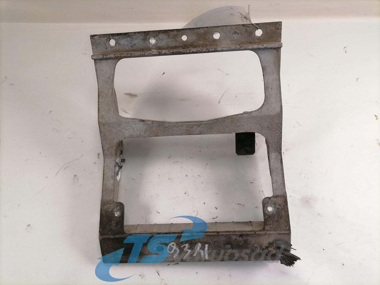 Volvo Astmelaua kandur 5010610723 - Footstep for Truck: picture 2 Volvo Astmelaua kandur 5010610723 - Footstep for Truck: picture 2