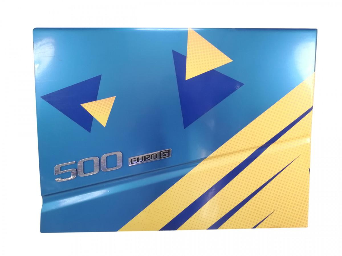 Volvo Cab side door 82097100 - Universal part for Truck: picture 1 Volvo Cab side door 82097100 - Universal part for Truck: picture 1