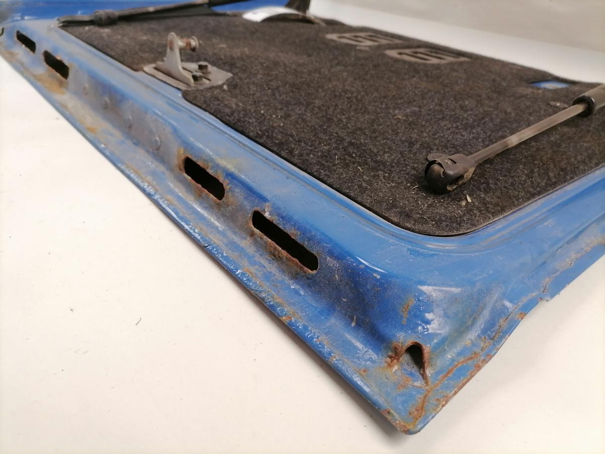 Volvo Cab side door 82097100 - Universal part for Truck: picture 4 Volvo Cab side door 82097100 - Universal part for Truck: picture 4