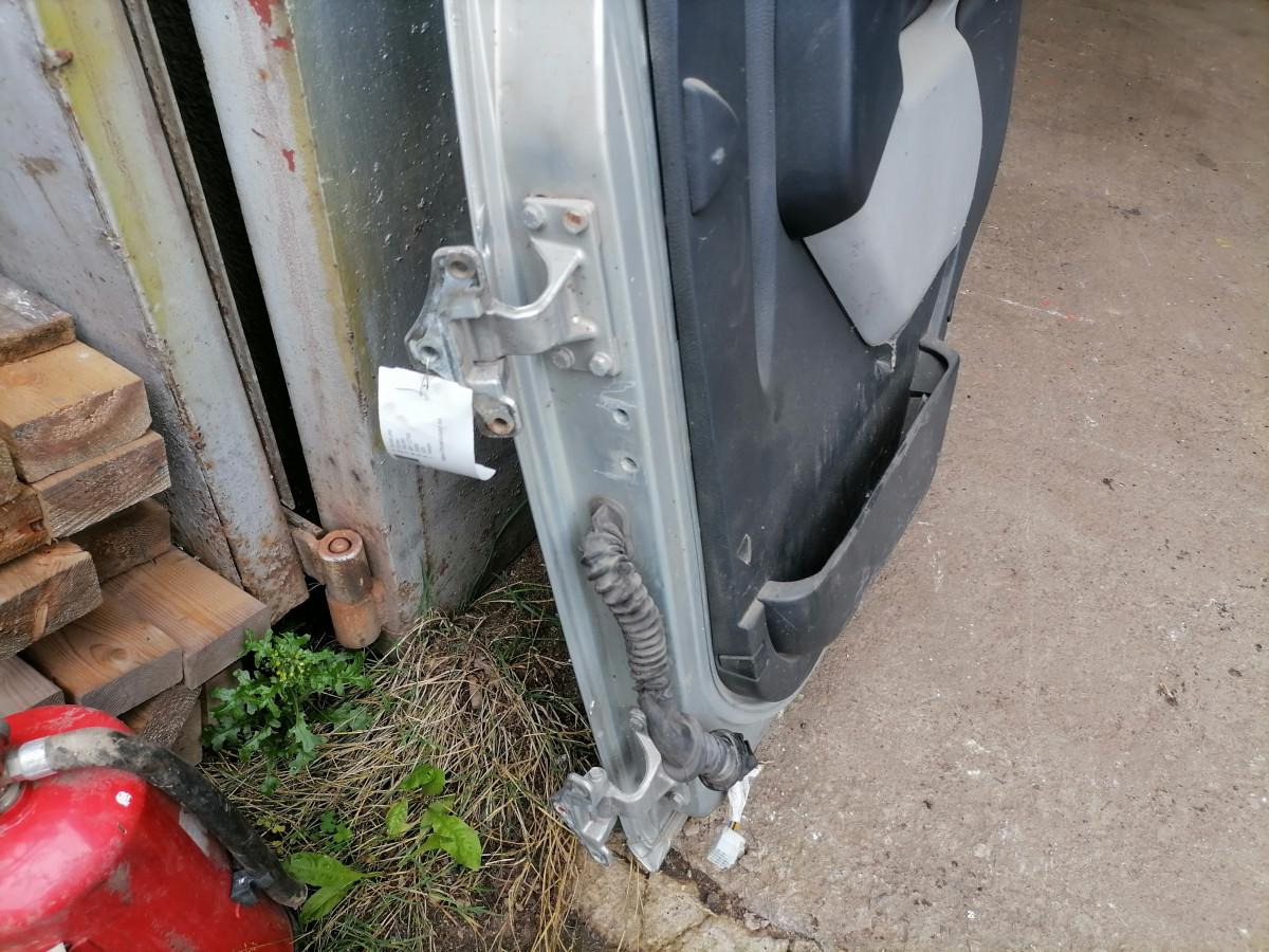 Volvo Door 85112764 - Door and parts for Truck: picture 3 Volvo Door 85112764 - Door and parts for Truck: picture 3