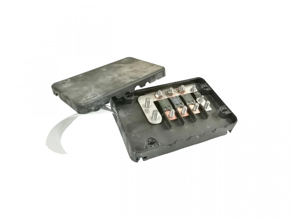 Volvo Fuse box 20512928 - Fuse for Truck: picture 1 Volvo Fuse box 20512928 - Fuse for Truck: picture 1