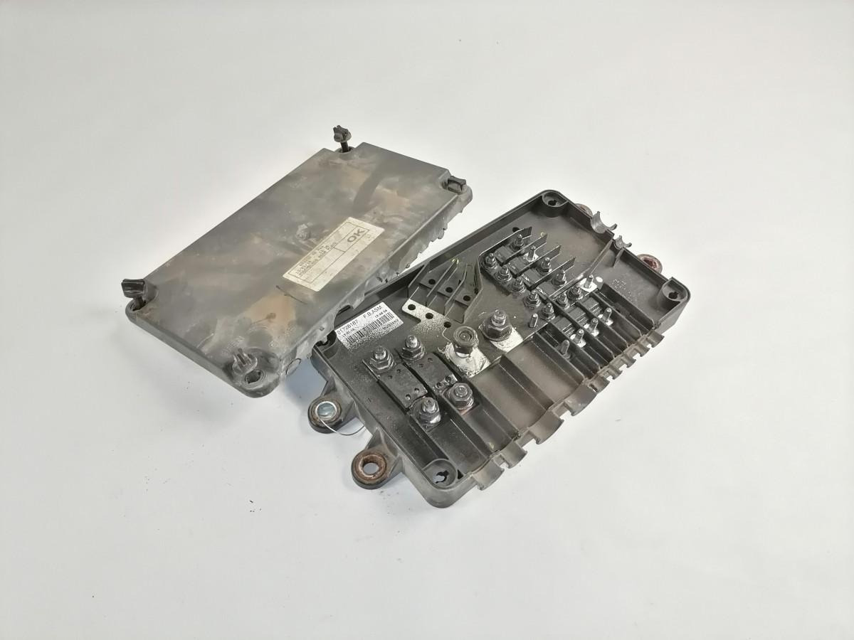 Volvo Fuse box 21728187 - Fuse for Truck: picture 2 Volvo Fuse box 21728187 - Fuse for Truck: picture 2