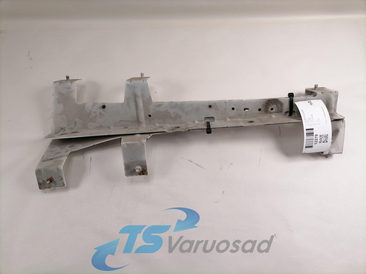 Volvo Kabiini nurgapleki kandur 20731735 - Universal part for Truck: picture 2 Volvo Kabiini nurgapleki kandur 20731735 - Universal part for Truck: picture 2