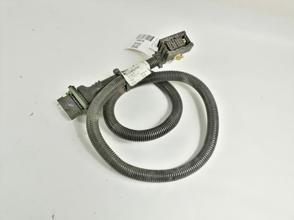 Volvo Raami juhtmestik 21709612 - Universal part for Truck: picture 2 Volvo Raami juhtmestik 21709612 - Universal part for Truck: picture 2