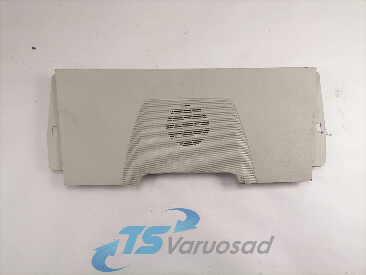 Volvo Salongi plastik 82269335 - Universal part for Truck: picture 1 Volvo Salongi plastik 82269335 - Universal part for Truck: picture 1
