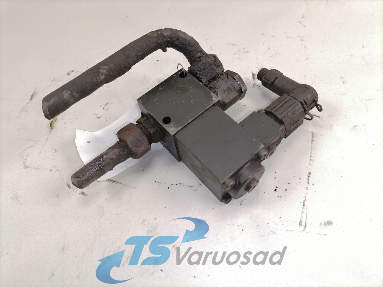 Volvo Solenoid valve ZFLS0501211755 - Brake valve for Truck: picture 2 Volvo Solenoid valve ZFLS0501211755 - Brake valve for Truck: picture 2