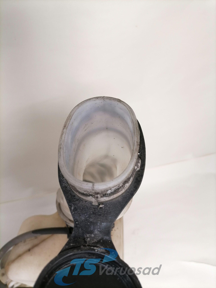 Volvo Windscreen washer fluid tank 20382655 - Wiper for Truck: picture 5 Volvo Windscreen washer fluid tank 20382655 - Wiper for Truck: picture 5