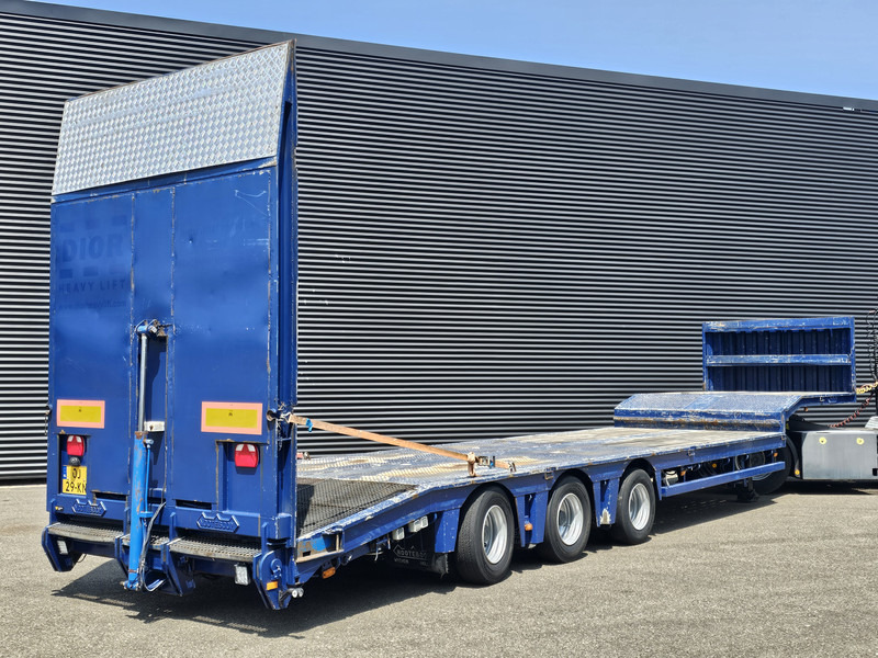 Nooteboom OSD-48-03/L / HYDRAULIC RAMP / MACHINE / HEFTRUCK - Low loader semi-trailer: picture 2 Nooteboom OSD-48-03/L / HYDRAULIC RAMP / MACHINE / HEFTRUCK - Low loader semi-trailer: picture 2