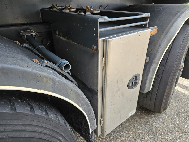 Leasing of Tatra 6X6 / T158/II / 2 SIDE TIPPER - HMF Z CRANE Tatra 6X6 / T158/II / 2 SIDE TIPPER - HMF Z CRANE: picture 20