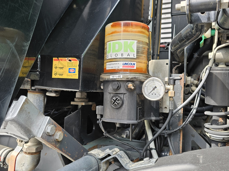 Leasing of Tatra 6X6 / T158/II / 2 SIDE TIPPER - HMF Z CRANE Tatra 6X6 / T158/II / 2 SIDE TIPPER - HMF Z CRANE: picture 19