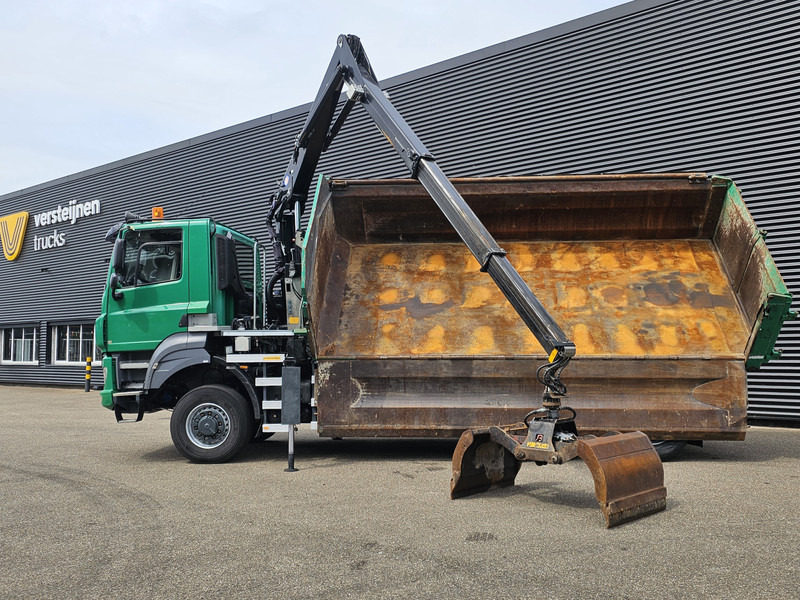 Tatra 6X6 / T158/II / 2 SIDE TIPPER - HMF Z CRANE - Tipper, Crane truck: picture 3 Tatra 6X6 / T158/II / 2 SIDE TIPPER - HMF Z CRANE - Tipper, Crane truck: picture 3