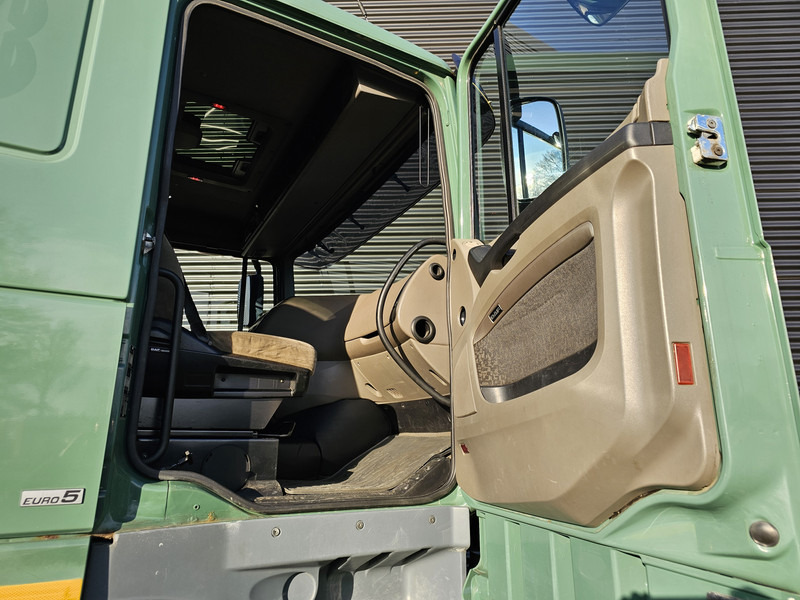 Tractor unit DAF XF 105.460 6X2 / HIAB 37 t/m CRANE / KRAN: picture 12