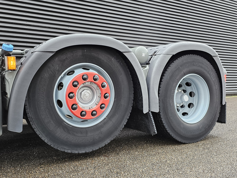 Leasing of Scania R450 6x2-4 / LIFT STEERING AXLE / RETARDER Scania R450 6x2-4 / LIFT STEERING AXLE / RETARDER: picture 17