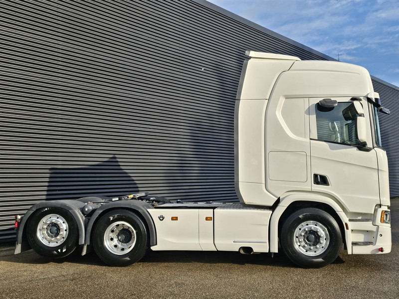 Scania R580 / V8 6X2 / RETARDER / FULL AIR - Tractor unit: picture 5 Scania R580 / V8 6X2 / RETARDER / FULL AIR - Tractor unit: picture 5