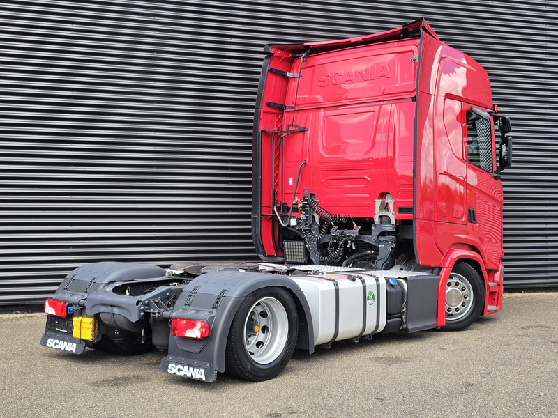 Scania S500 / MEGA / 4X2 / LOWDECK / PARKING-COOLER / RETARDER - Tractor unit: picture 5 Scania S500 / MEGA / 4X2 / LOWDECK / PARKING-COOLER / RETARDER - Tractor unit: picture 5