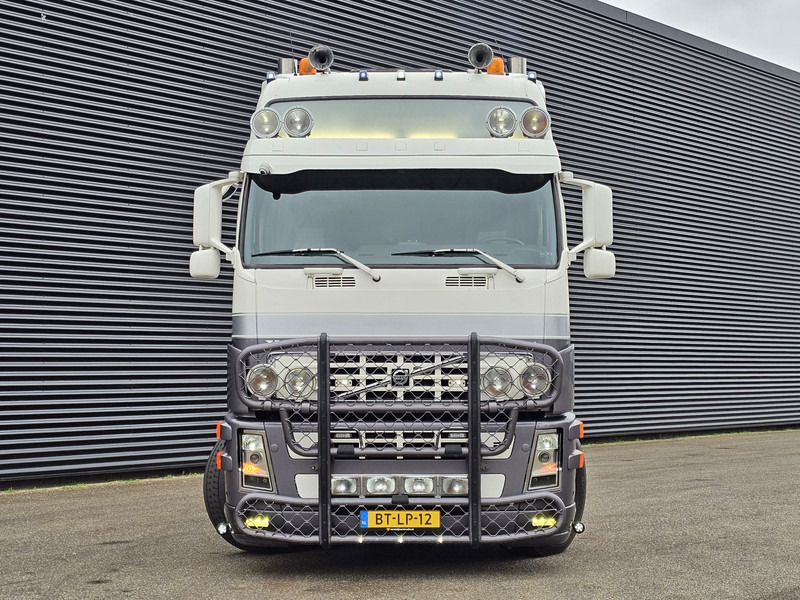 Volvo FH400 / SHOWTRUCK / SPECIAL / EXHAUST VALVE / 4X2 - Tractor unit: picture 3 Volvo FH400 / SHOWTRUCK / SPECIAL / EXHAUST VALVE / 4X2 - Tractor unit: picture 3
