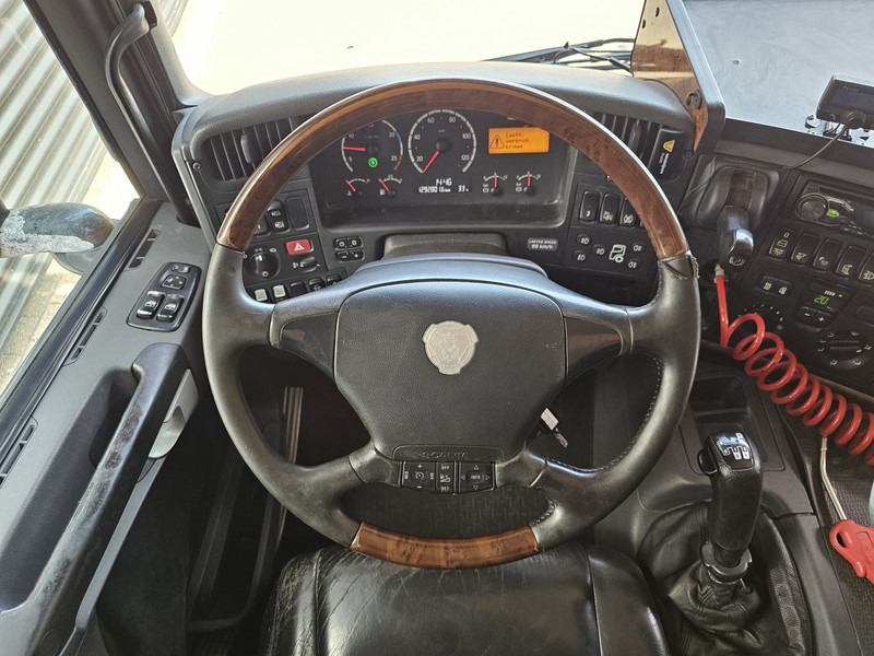 Truck Scania P420 / MANUAL GEARBOX / 10x4 / RETARDER / 150T: picture 16 Truck Scania P420 / MANUAL GEARBOX / 10x4 / RETARDER / 150T: picture 16