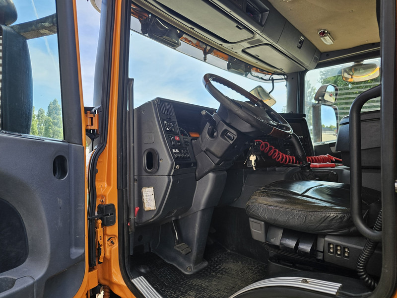 Truck Scania P420 / MANUAL GEARBOX / 10x4 / RETARDER / 150T: picture 18 Truck Scania P420 / MANUAL GEARBOX / 10x4 / RETARDER / 150T: picture 18