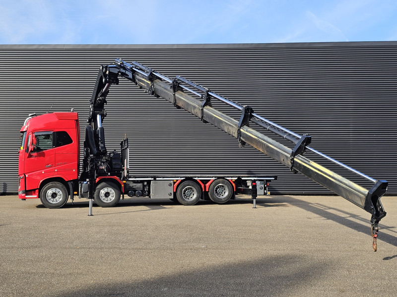 Volvo FH 16.650 8x4 / HIAB 105 t/m CRANE / KRAN - Crane truck: picture 3 Volvo FH 16.650 8x4 / HIAB 105 t/m CRANE / KRAN - Crane truck: picture 3